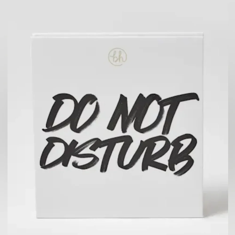New BH Cosmetics Do Not Disturb 9 Shade Eyeshadow Palette Mirror Shimmer Blue